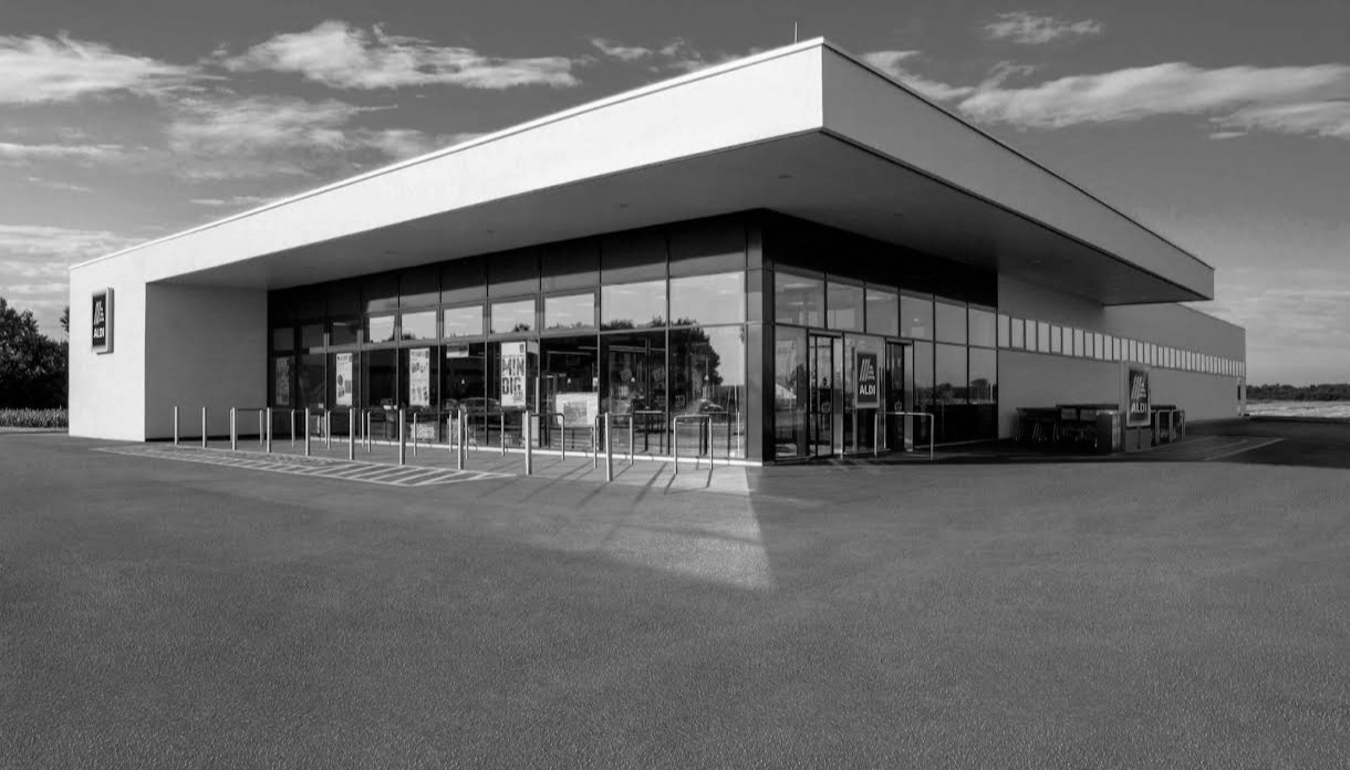 Aldi store in Üllő, Hungary, December 12, 2024. Source-page credit Aldi Üllő, uploaded by Milliomos, CC0.